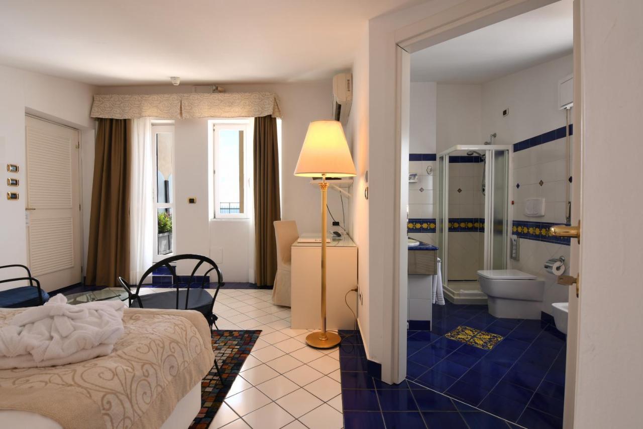 Best Western Hotel Acqua Novella Spotorno Exteriör bild